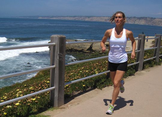 Seitenstiche - Quelle: Lululemon Athletica, CC BY 2.0 (http://www.flickr.com/photos/lululemonathletica/)