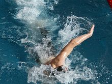 Kraulschwimmen - Quelle: Manfred Werner, CC BY-SA 3.0 (http://commons.wikimedia.org/wiki/User:Tsui)