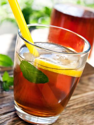 Tee - Quelle: (c) Christian Jung/Fotolia.com