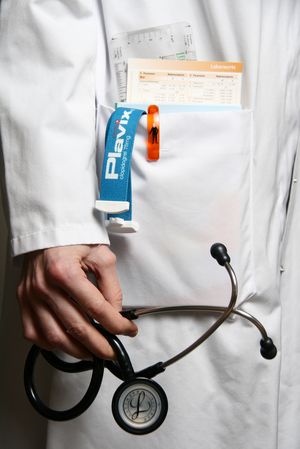 Doktor - Quelle: heipei, CC BY-SA 2.0 (http://www.flickr.com/photos/heipei/)